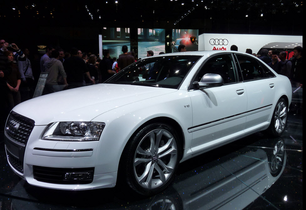 Audi S8